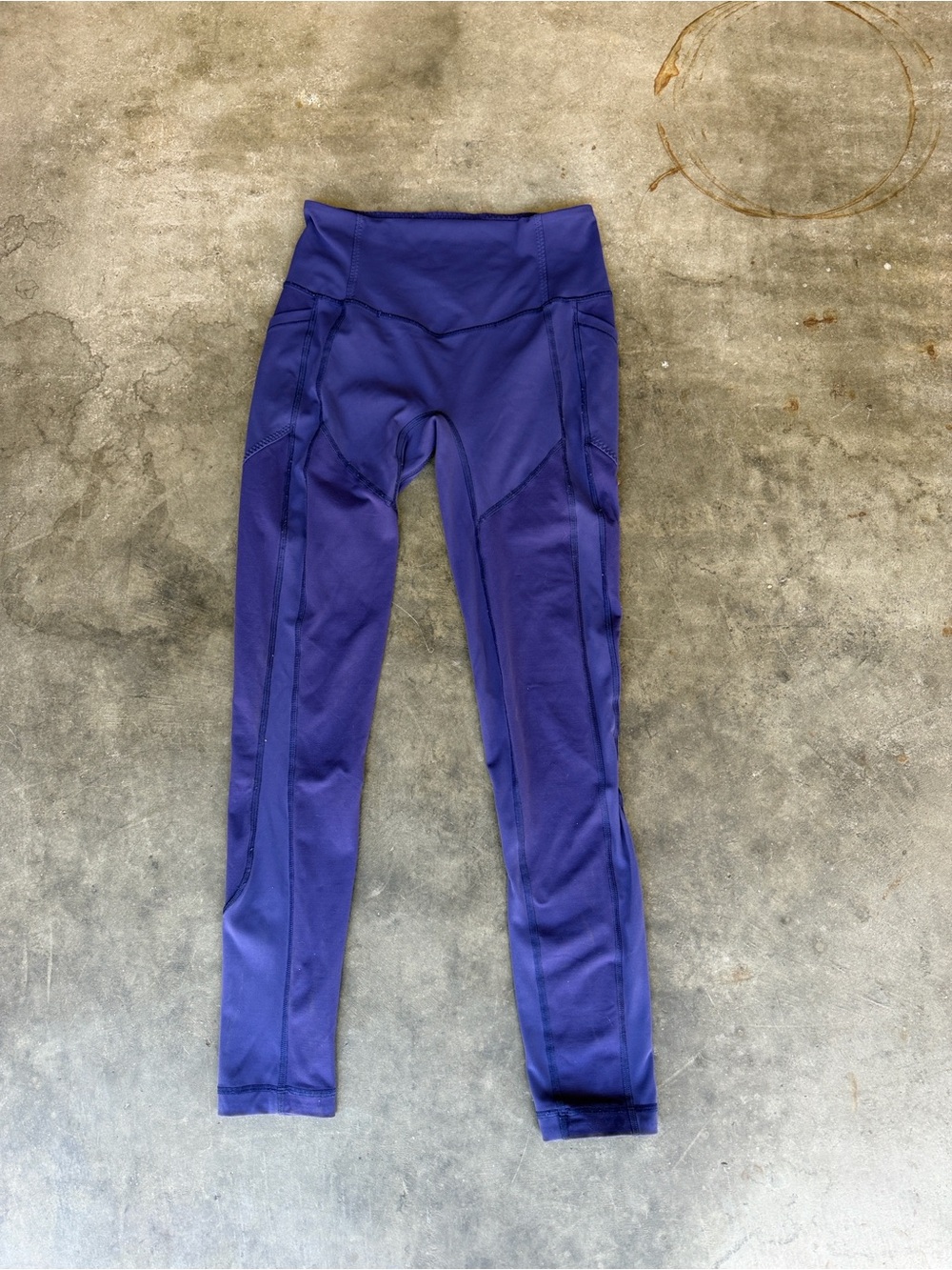 Lululemon Fast As Light Crop Leggings with Mesh Details in Emperor Blue - size 6